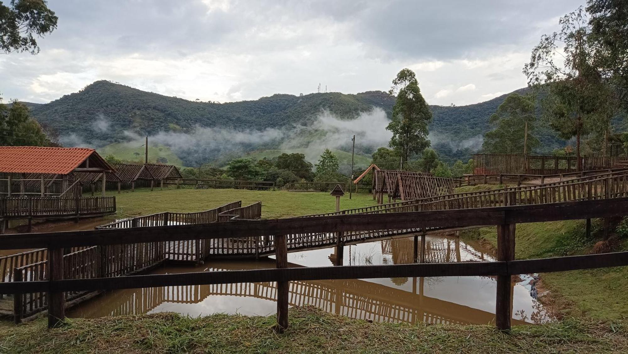 Chales E Camping Do Robinho 1 เซาโตเมตัสเลตราส ภายนอก รูปภาพ